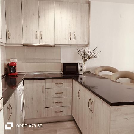 Appartement Τορεβιέχα Εξωτερικό φωτογραφία