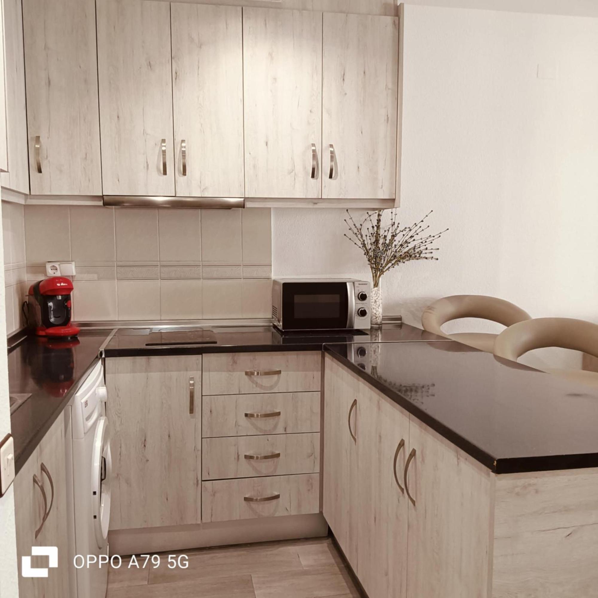 Appartement Τορεβιέχα Εξωτερικό φωτογραφία